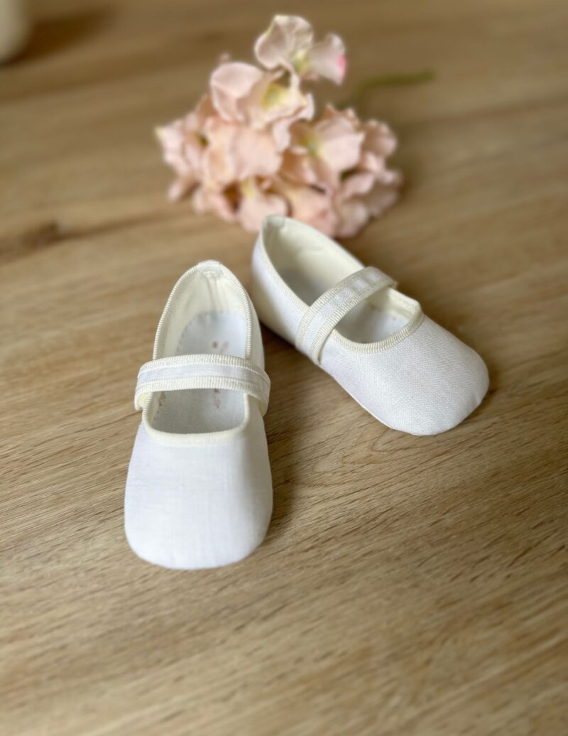 Ballerina neonata in misto lino