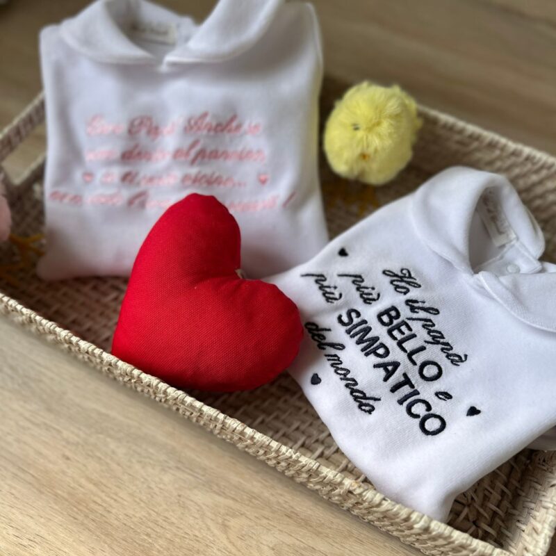 tutina neonato ciniglia con frase personalizzata