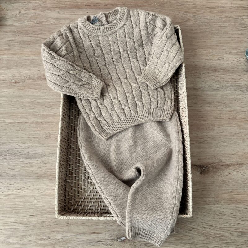 Completo trecce neonato in pura lana merino extrafine